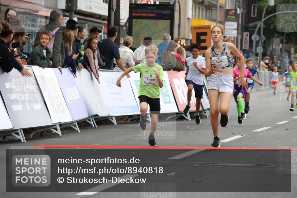 21.09.2025 - PSD Bank Halbmarathon Strokosch-Dieckow http://msf.ph/oto/8940818 21.09.2025 10:26:33 Ziel 111, 297, 347, 348, 379, 396 meine-sportfotos.de