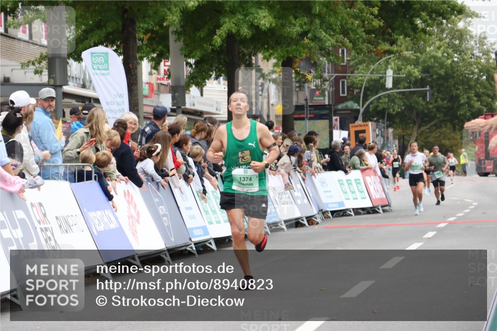 21.09.2025 - PSD Bank Halbmarathon Strokosch-Dieckow http://msf.ph/oto/8940823 21.09.2025 11:38:07 Ziel 1374, 1928, 3916, 3922 meine-sportfotos.de