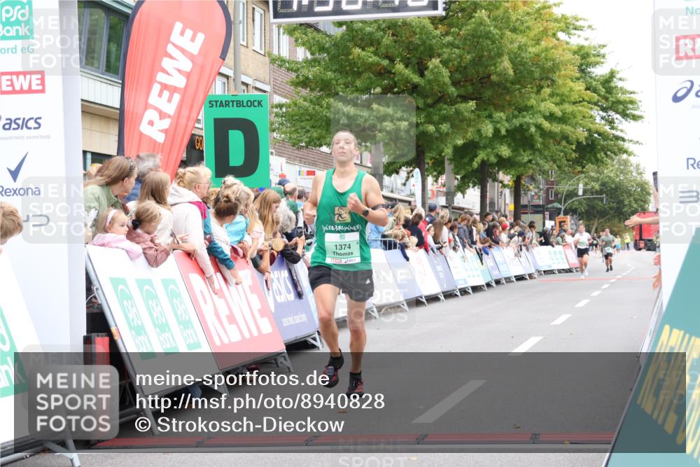 21.09.2025 - PSD Bank Halbmarathon Strokosch-Dieckow http://msf.ph/oto/8940828 21.09.2025 11:38:10 Ziel 1374, 1928, 3916, 3922 meine-sportfotos.de