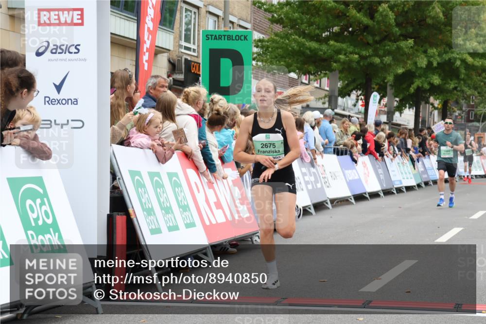 21.09.2025 - PSD Bank Halbmarathon Strokosch-Dieckow http://msf.ph/oto/8940850 21.09.2025 11:38:26 Ziel 1892, 1904, 1985, 2675 meine-sportfotos.de