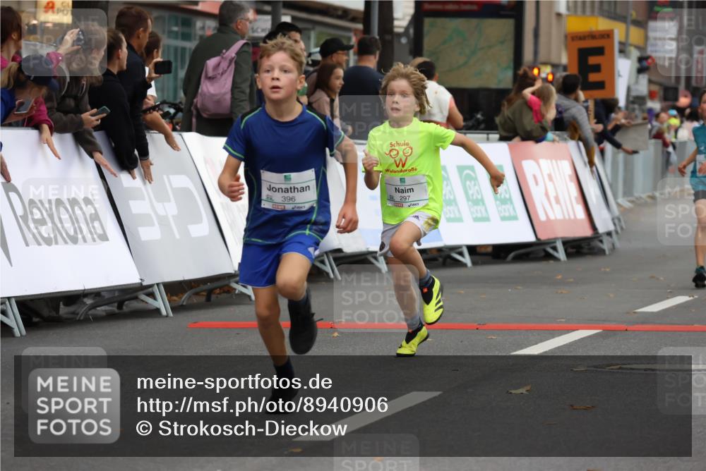 21.09.2025 - PSD Bank Halbmarathon Strokosch-Dieckow http://msf.ph/oto/8940906 21.09.2025 10:26:40 Ziel 111, 143, 152, 297, 347, 348, 379, 396 meine-sportfotos.de