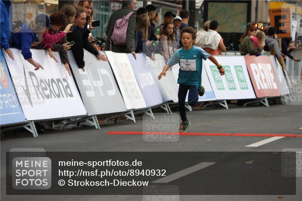 21.09.2025 - PSD Bank Halbmarathon Strokosch-Dieckow http://msf.ph/oto/8940932 21.09.2025 10:26:44 Ziel 111, 143, 152, 283, 297, 360, 379, 396 meine-sportfotos.de