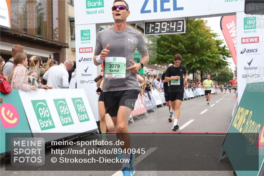 21.09.2025 - PSD Bank Halbmarathon Strokosch-Dieckow http://msf.ph/oto/8940945 21.09.2025 11:39:07 Ziel 1027, 1147, 1816, 1917, 2047, 2055, 2079, 2137, 3917 meine-sportfotos.de