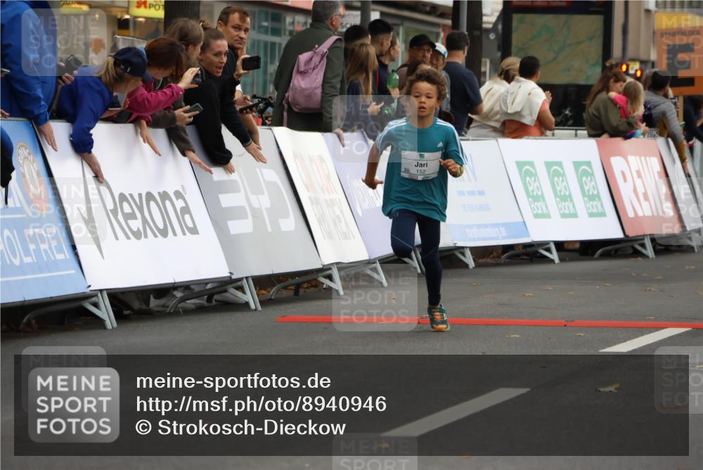 21.09.2025 - PSD Bank Halbmarathon Strokosch-Dieckow http://msf.ph/oto/8940946 21.09.2025 10:26:45 Ziel 111, 143, 152, 210, 283, 297, 360, 379, 396 meine-sportfotos.de