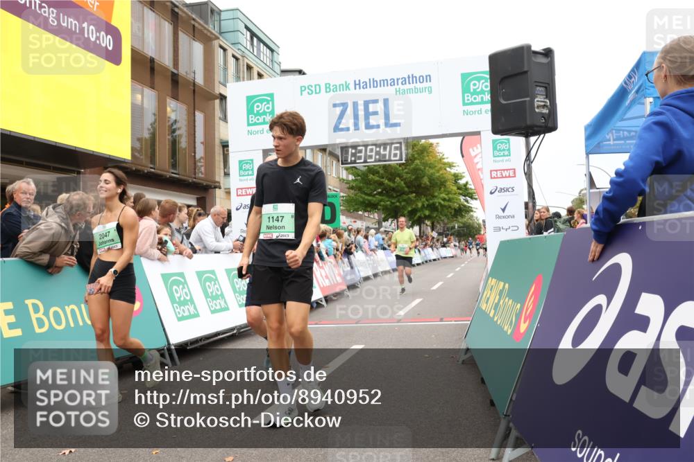 21.09.2025 - PSD Bank Halbmarathon Strokosch-Dieckow http://msf.ph/oto/8940952 21.09.2025 11:39:09 Ziel 1027, 1147, 1917, 2047, 2055, 2079, 2137 meine-sportfotos.de