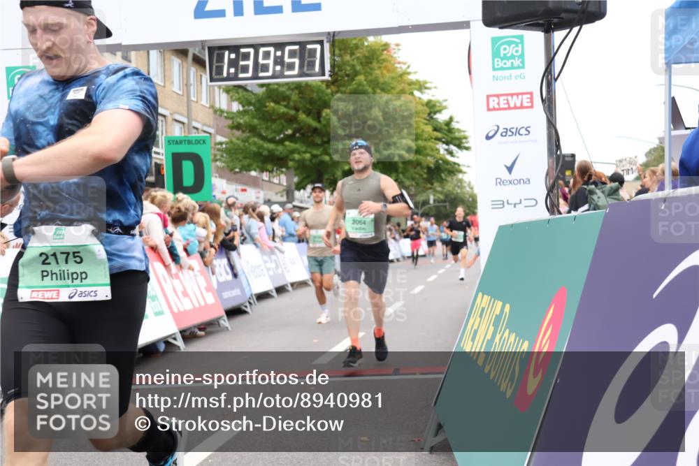21.09.2025 - PSD Bank Halbmarathon Strokosch-Dieckow http://msf.ph/oto/8940981 21.09.2025 11:39:20 Ziel 1227, 2038, 2062, 2064, 2080, 2175 meine-sportfotos.de