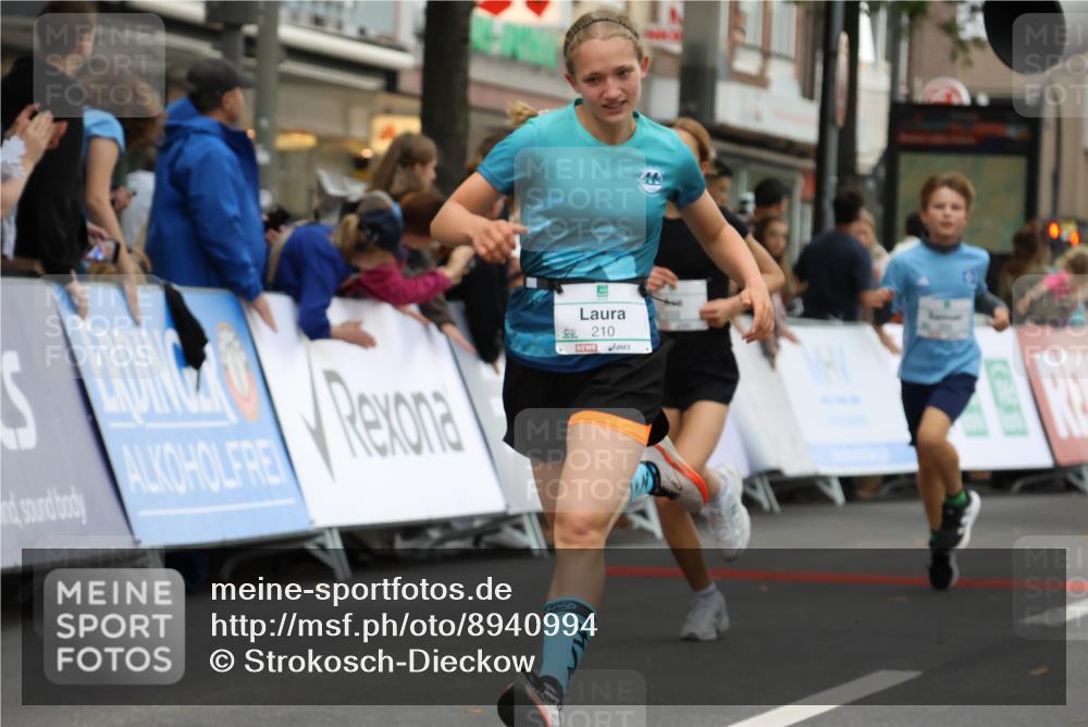 21.09.2025 - PSD Bank Halbmarathon Strokosch-Dieckow http://msf.ph/oto/8940994 21.09.2025 10:26:52 Ziel 143, 152, 209, 210, 222, 283, 360 meine-sportfotos.de