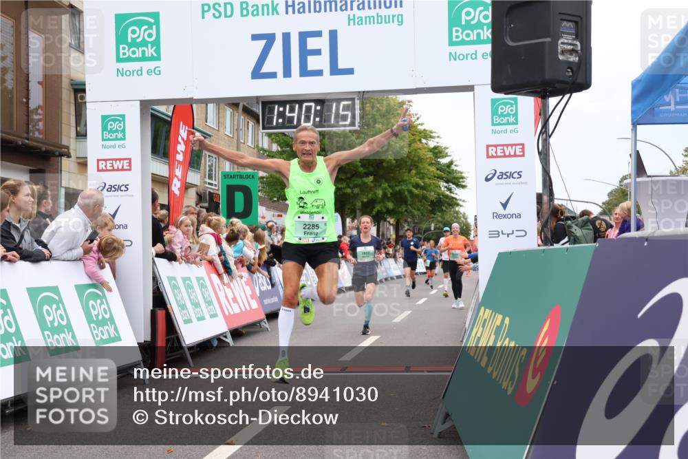 21.09.2025 - PSD Bank Halbmarathon Strokosch-Dieckow http://msf.ph/oto/8941030 21.09.2025 11:39:39 Ziel 1110, 1416, 1483, 1517, 1784, 2285, 2333, 2336, 4055 meine-sportfotos.de