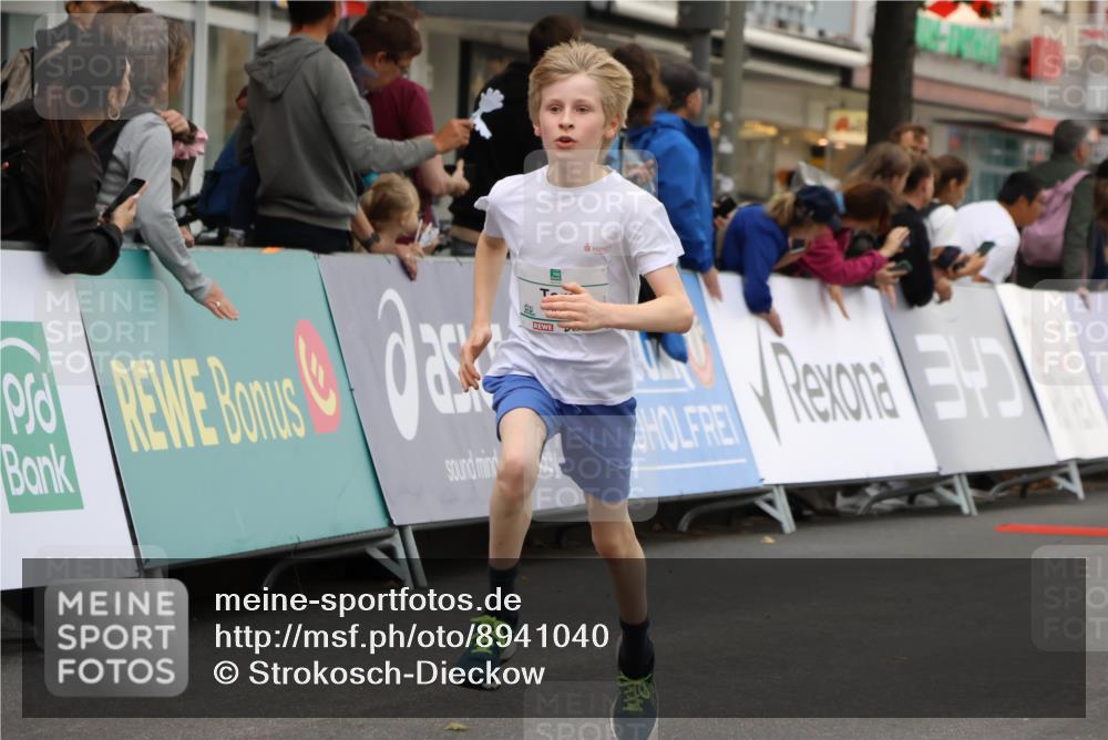 21.09.2025 - PSD Bank Halbmarathon Strokosch-Dieckow http://msf.ph/oto/8941040 21.09.2025 10:27:03 Ziel 209, 225, 358 meine-sportfotos.de