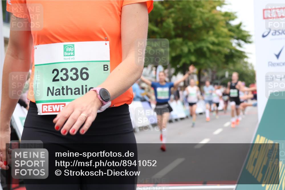 21.09.2025 - PSD Bank Halbmarathon Strokosch-Dieckow http://msf.ph/oto/8941052 21.09.2025 11:39:45 Ziel 1469, 1483, 1517, 1784, 1960, 1970, 2059, 2285, 2333, 2336, 3909 meine-sportfotos.de