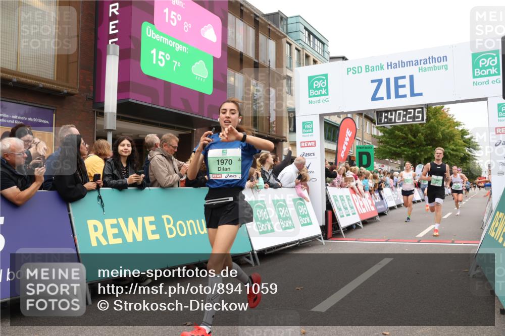 21.09.2025 - PSD Bank Halbmarathon Strokosch-Dieckow http://msf.ph/oto/8941059 21.09.2025 11:39:48 Ziel 1469, 1483, 1517, 1784, 1960, 1970, 2059, 2069, 2333, 2336, 2579, 2897, 3909 meine-sportfotos.de