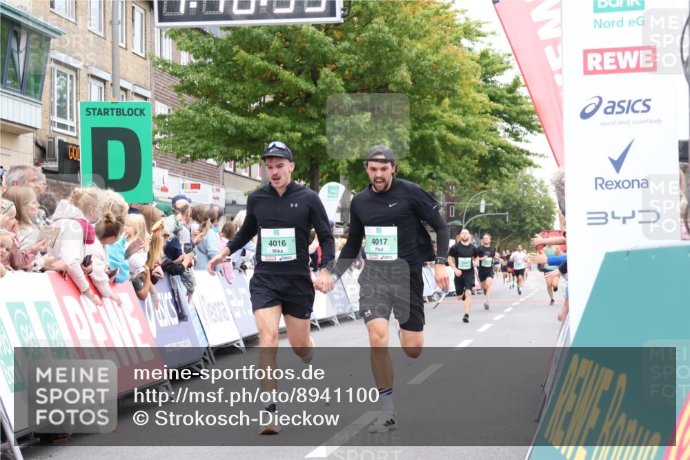 21.09.2025 - PSD Bank Halbmarathon Strokosch-Dieckow http://msf.ph/oto/8941100 21.09.2025 11:40:02 Ziel 1968, 2084, 2085, 2442, 4016, 4017 meine-sportfotos.de