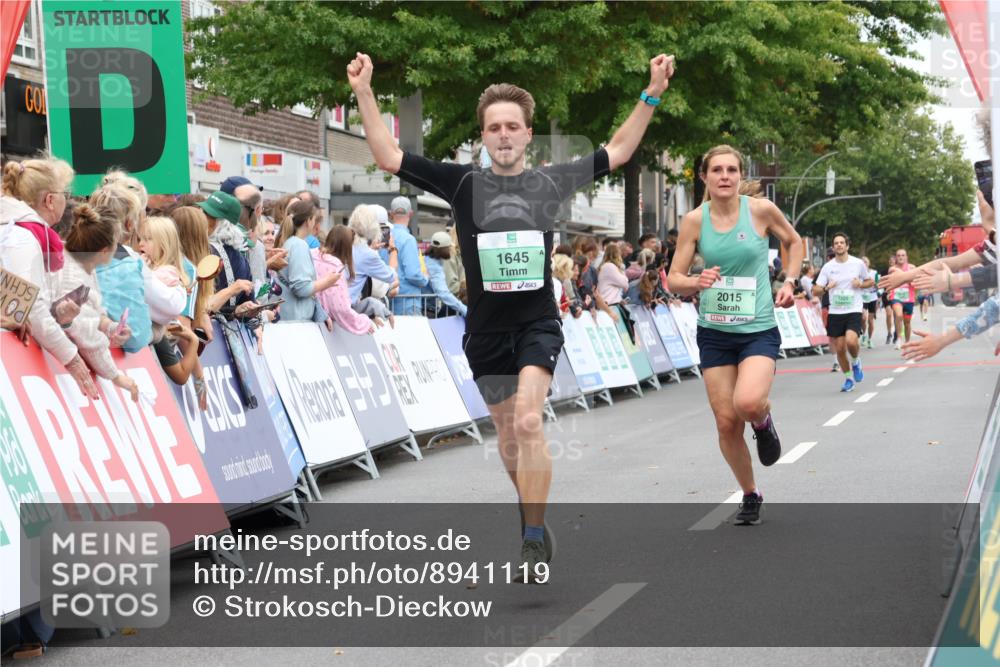21.09.2025 - PSD Bank Halbmarathon Strokosch-Dieckow http://msf.ph/oto/8941119 21.09.2025 11:40:08 Ziel 1645, 1968, 2015, 2442, 4016, 4017 meine-sportfotos.de