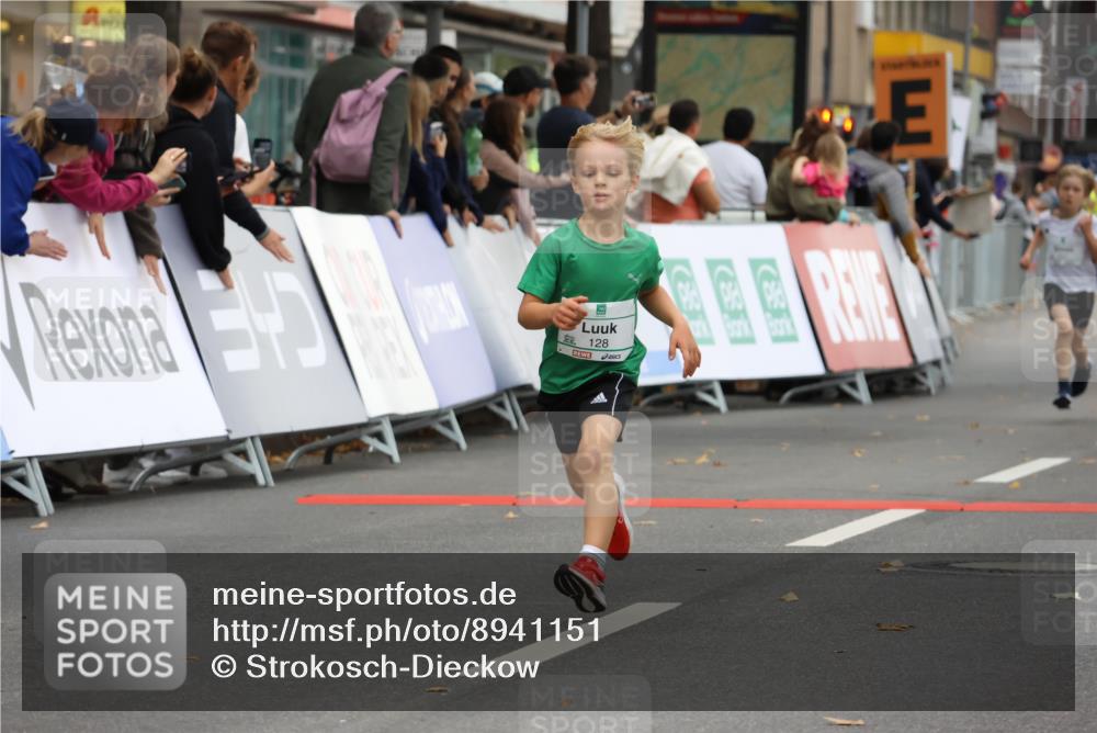 21.09.2025 - PSD Bank Halbmarathon Strokosch-Dieckow http://msf.ph/oto/8941151 21.09.2025 10:27:21 Ziel 101, 128, 239, 242, 247, 292, 298, 329, 330, 391, 398 meine-sportfotos.de