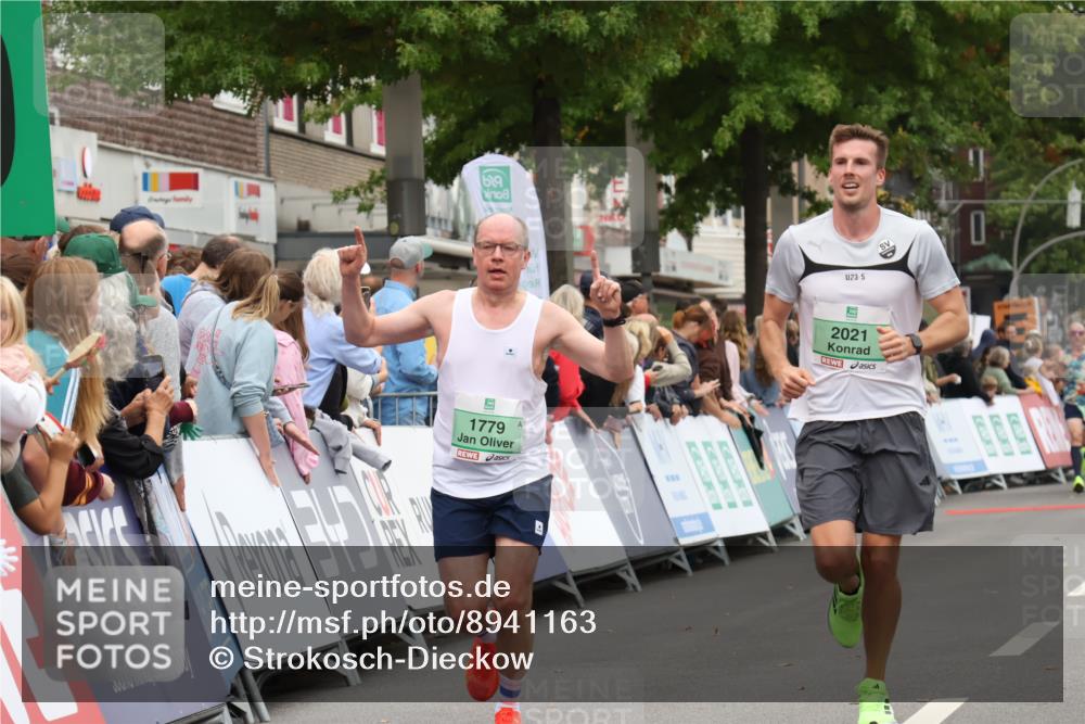 21.09.2025 - PSD Bank Halbmarathon Strokosch-Dieckow http://msf.ph/oto/8941163 21.09.2025 11:40:26 Ziel 1566, 1712, 1779, 1932, 2021 meine-sportfotos.de