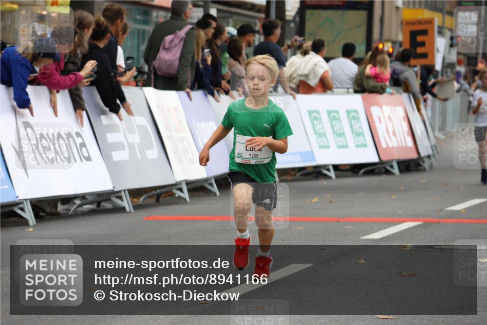 21.09.2025 - PSD Bank Halbmarathon Strokosch-Dieckow http://msf.ph/oto/8941166 21.09.2025 10:27:21 Ziel 101, 128, 239, 242, 247, 292, 298, 329, 330, 391, 398 meine-sportfotos.de