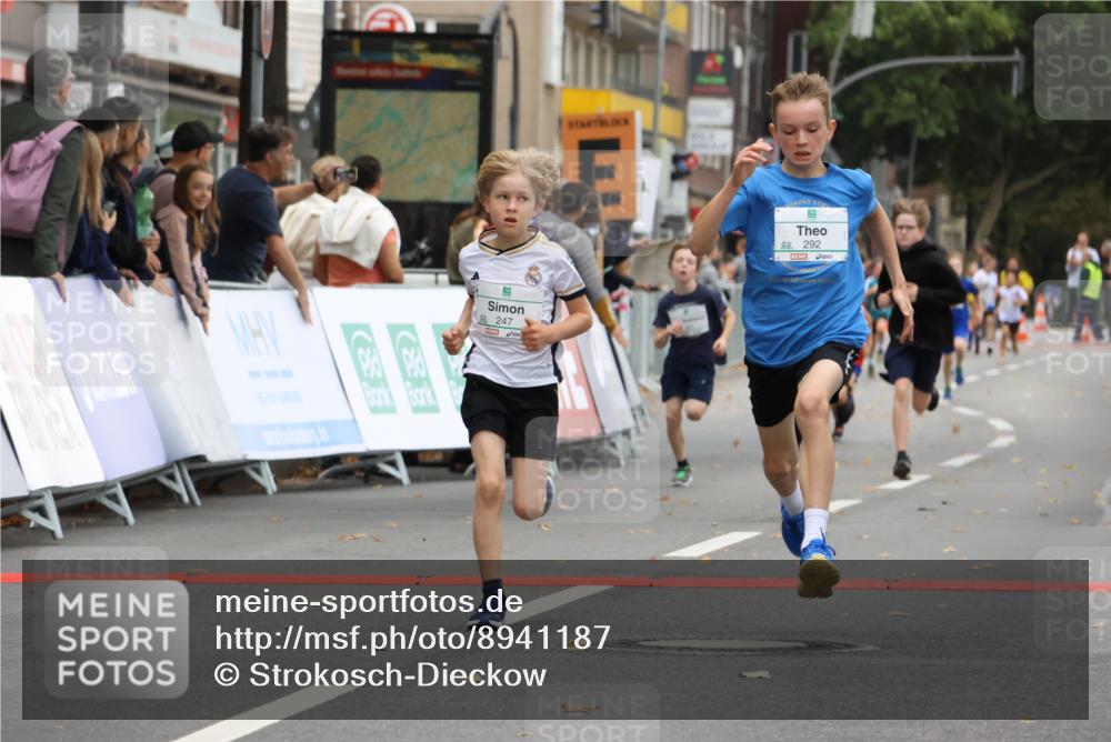 21.09.2025 - PSD Bank Halbmarathon Strokosch-Dieckow http://msf.ph/oto/8941187 21.09.2025 10:27:24 Ziel 101, 128, 242, 247, 249, 292, 298, 329, 330, 341, 391, 398 meine-sportfotos.de