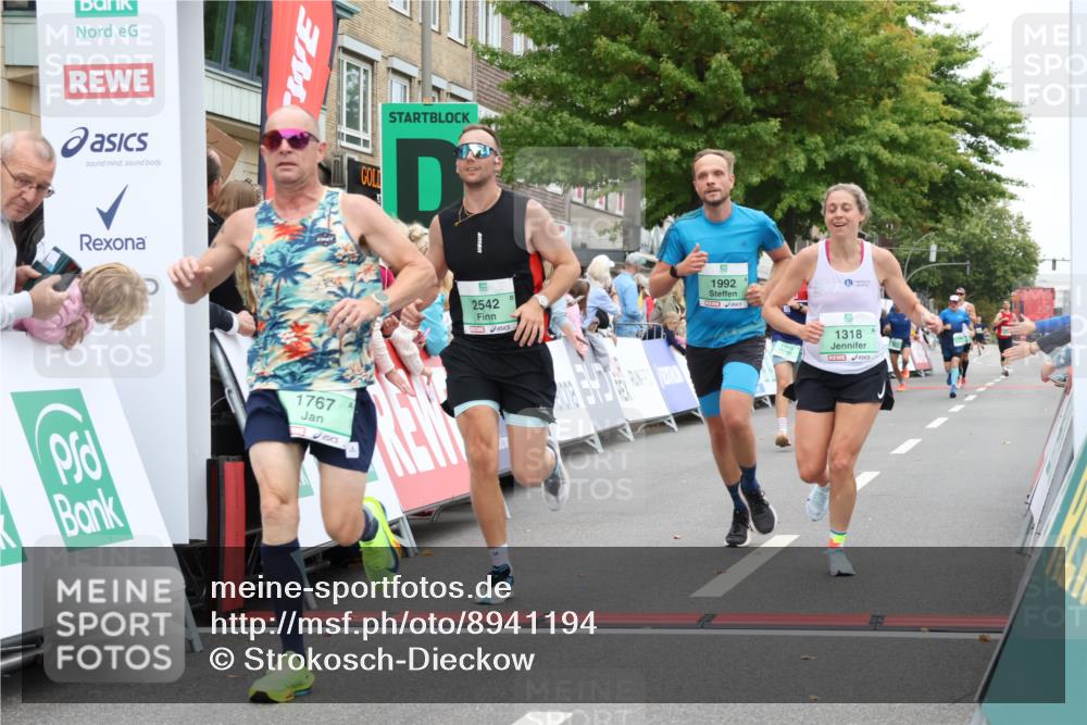 21.09.2025 - PSD Bank Halbmarathon Strokosch-Dieckow http://msf.ph/oto/8941194 21.09.2025 11:40:38 Ziel 1318, 1767, 1955, 1992, 2269, 2542 meine-sportfotos.de