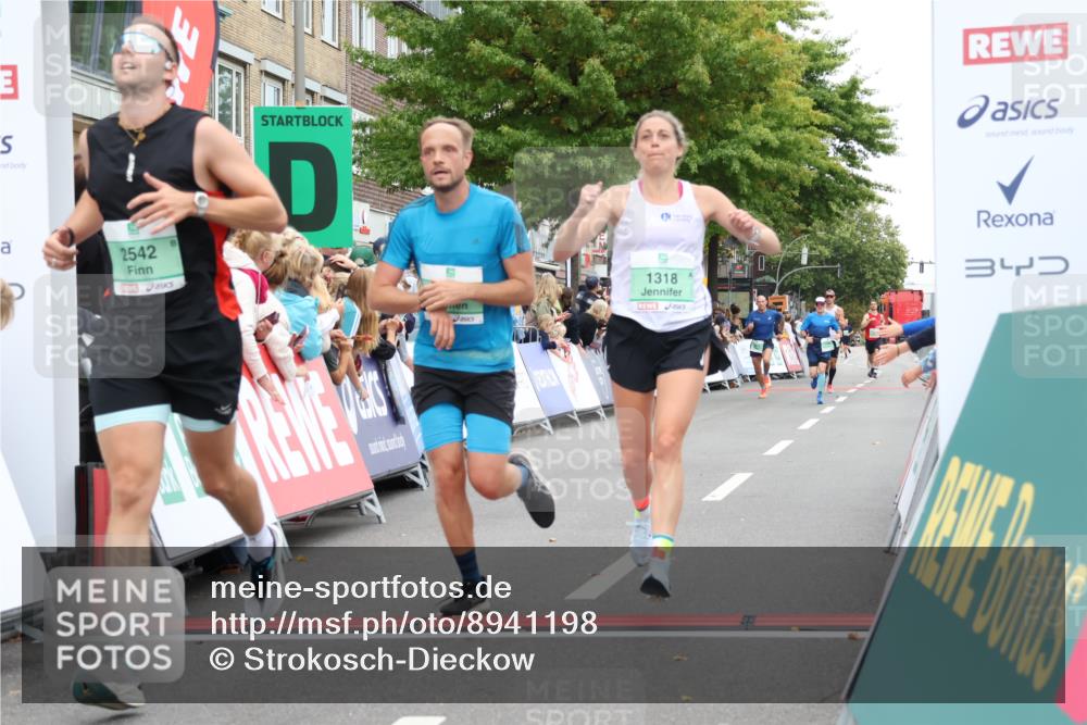 21.09.2025 - PSD Bank Halbmarathon Strokosch-Dieckow http://msf.ph/oto/8941198 21.09.2025 11:40:38 Ziel 1318, 1767, 1955, 1992, 2269, 2542 meine-sportfotos.de