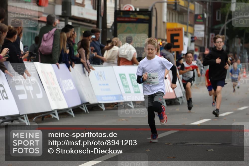 21.09.2025 - PSD Bank Halbmarathon Strokosch-Dieckow http://msf.ph/oto/8941203 21.09.2025 10:27:26 Ziel 101, 128, 242, 247, 249, 292, 298, 341, 342, 391 meine-sportfotos.de