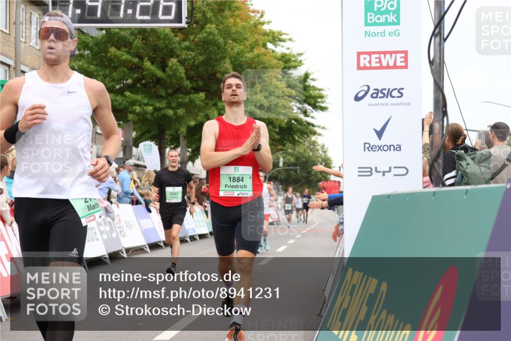 21.09.2025 - PSD Bank Halbmarathon Strokosch-Dieckow http://msf.ph/oto/8941231 21.09.2025 11:40:49 Ziel 1191, 1884, 1955, 2003, 2142, 2212, 2390 meine-sportfotos.de