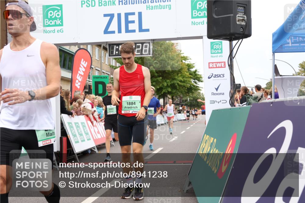 21.09.2025 - PSD Bank Halbmarathon Strokosch-Dieckow http://msf.ph/oto/8941238 21.09.2025 11:40:51 Ziel 1191, 1884, 1947, 2003, 2142, 2212, 2390 meine-sportfotos.de