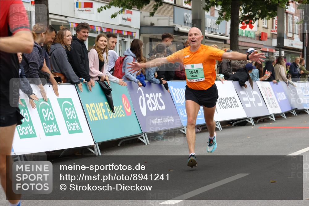 21.09.2025 - PSD Bank Halbmarathon Strokosch-Dieckow http://msf.ph/oto/8941241 21.09.2025 11:24:31 Ziel 1845, 1989, 3913, 3914 meine-sportfotos.de