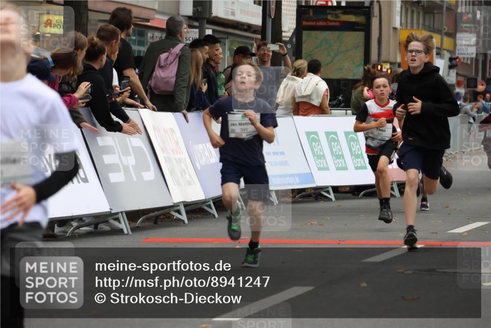 21.09.2025 - PSD Bank Halbmarathon Strokosch-Dieckow http://msf.ph/oto/8941247 21.09.2025 10:27:28 Ziel 101, 128, 247, 249, 292, 341, 342, 391 meine-sportfotos.de