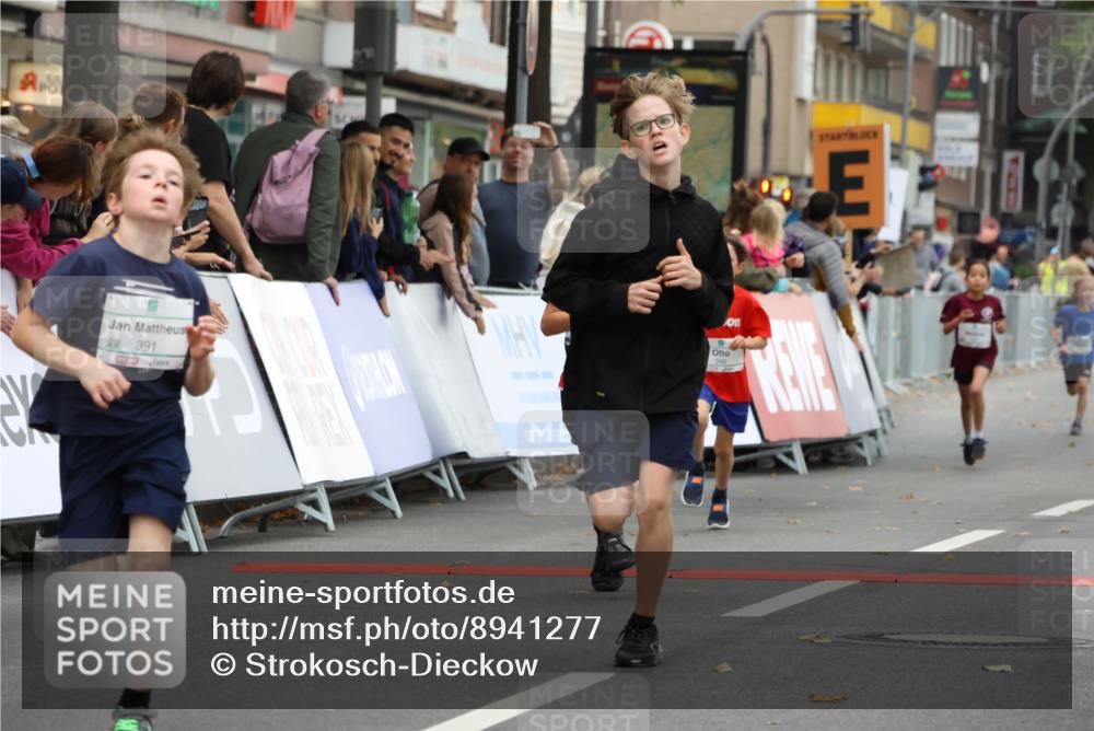 21.09.2025 - PSD Bank Halbmarathon Strokosch-Dieckow http://msf.ph/oto/8941277 21.09.2025 10:27:29 Ziel 101, 107, 128, 247, 249, 292, 341, 342, 391, 399 meine-sportfotos.de