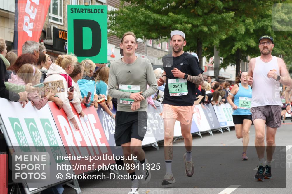 21.09.2025 - PSD Bank Halbmarathon Strokosch-Dieckow http://msf.ph/oto/8941325 21.09.2025 11:41:24 Ziel 1435, 1775, 1776, 1788, 2183, 2227, 3911, 4026 meine-sportfotos.de