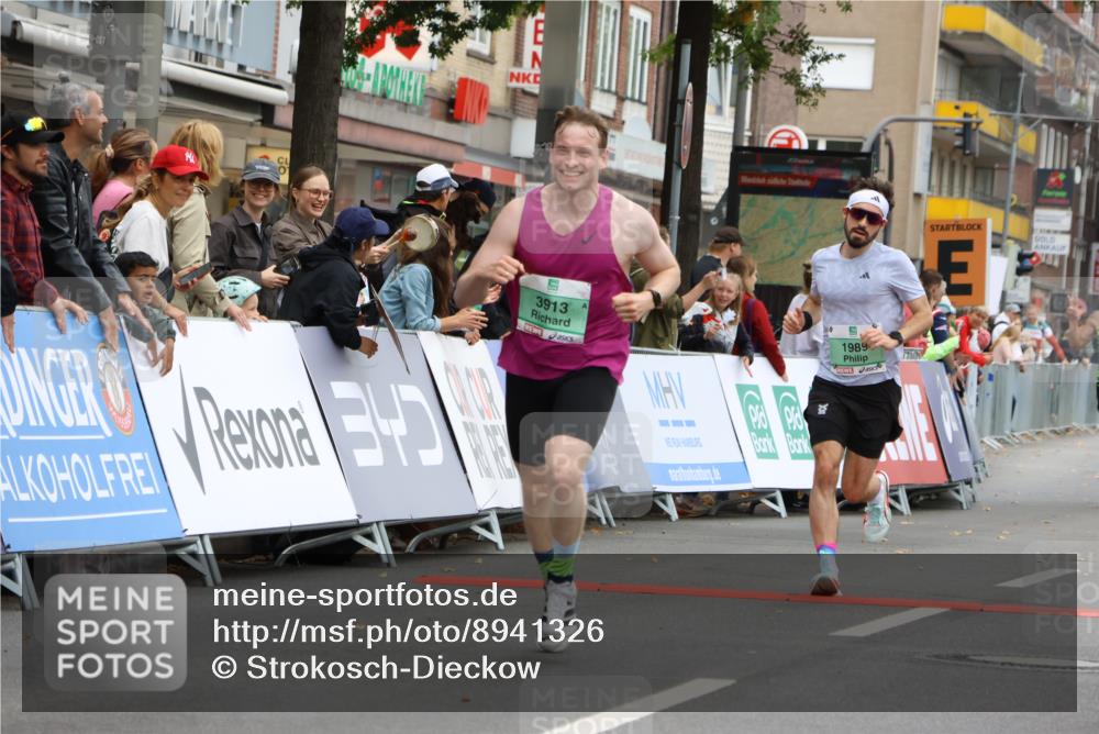 21.09.2025 - PSD Bank Halbmarathon Strokosch-Dieckow http://msf.ph/oto/8941326 21.09.2025 11:24:36 Ziel 1178, 1310, 1471, 1845, 1989, 3913, 3914 meine-sportfotos.de