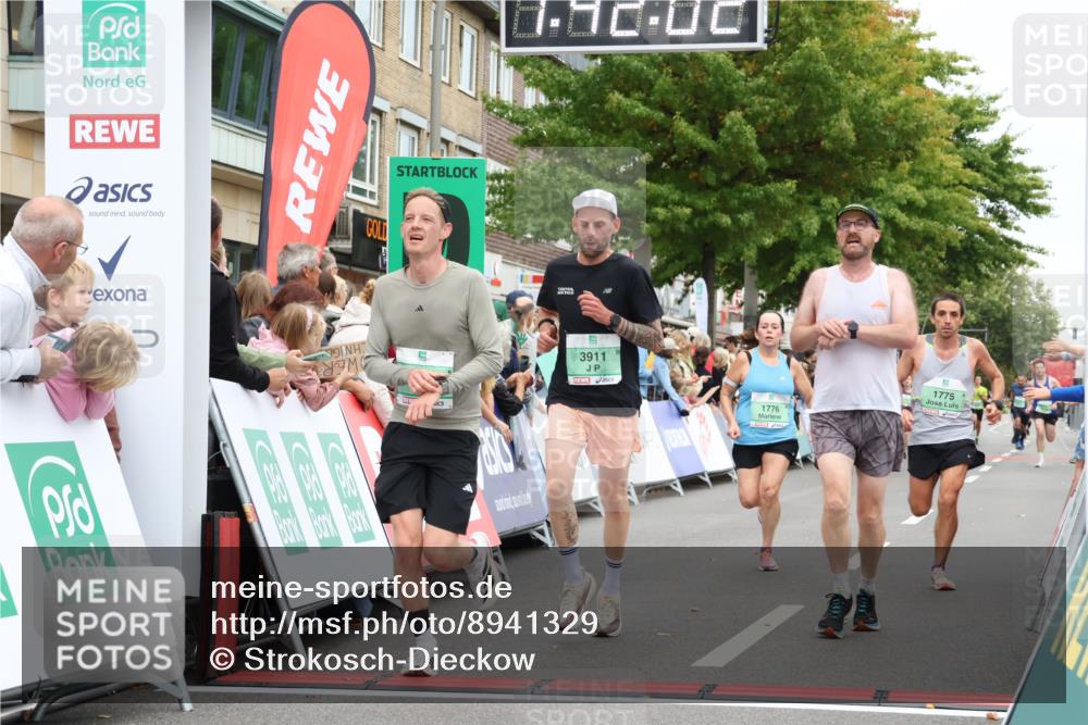 21.09.2025 - PSD Bank Halbmarathon Strokosch-Dieckow http://msf.ph/oto/8941329 21.09.2025 11:41:25 Ziel 1435, 1775, 1776, 1788, 2183, 2227, 3911, 4026 meine-sportfotos.de