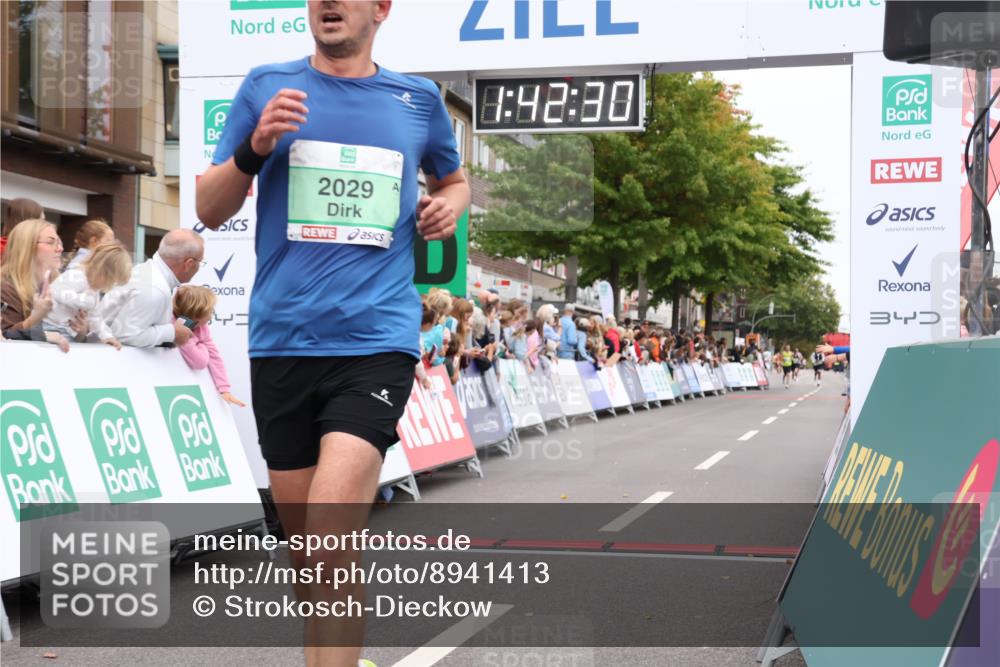 21.09.2025 - PSD Bank Halbmarathon Strokosch-Dieckow http://msf.ph/oto/8941413 21.09.2025 11:41:54 Ziel 1758, 1887, 2029, 2043 meine-sportfotos.de