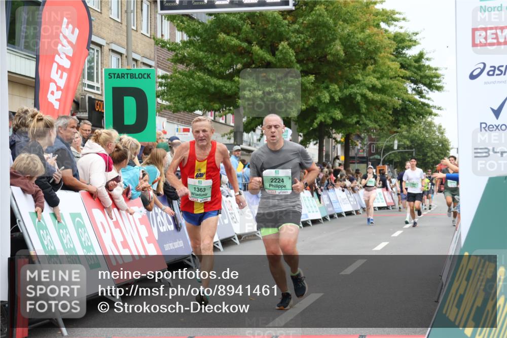 21.09.2025 - PSD Bank Halbmarathon Strokosch-Dieckow http://msf.ph/oto/8941461 21.09.2025 11:42:24 Ziel 1363, 2224, 2278, 3928 meine-sportfotos.de