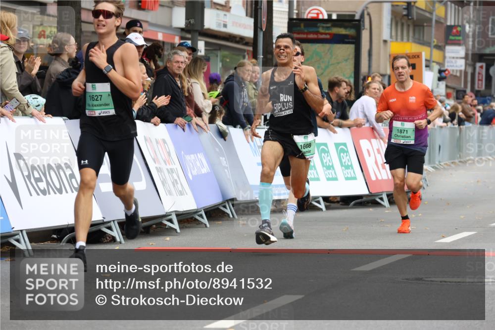 21.09.2025 - PSD Bank Halbmarathon Strokosch-Dieckow http://msf.ph/oto/8941532 21.09.2025 11:25:28 Ziel 1608, 1627, 1857, 1871 meine-sportfotos.de