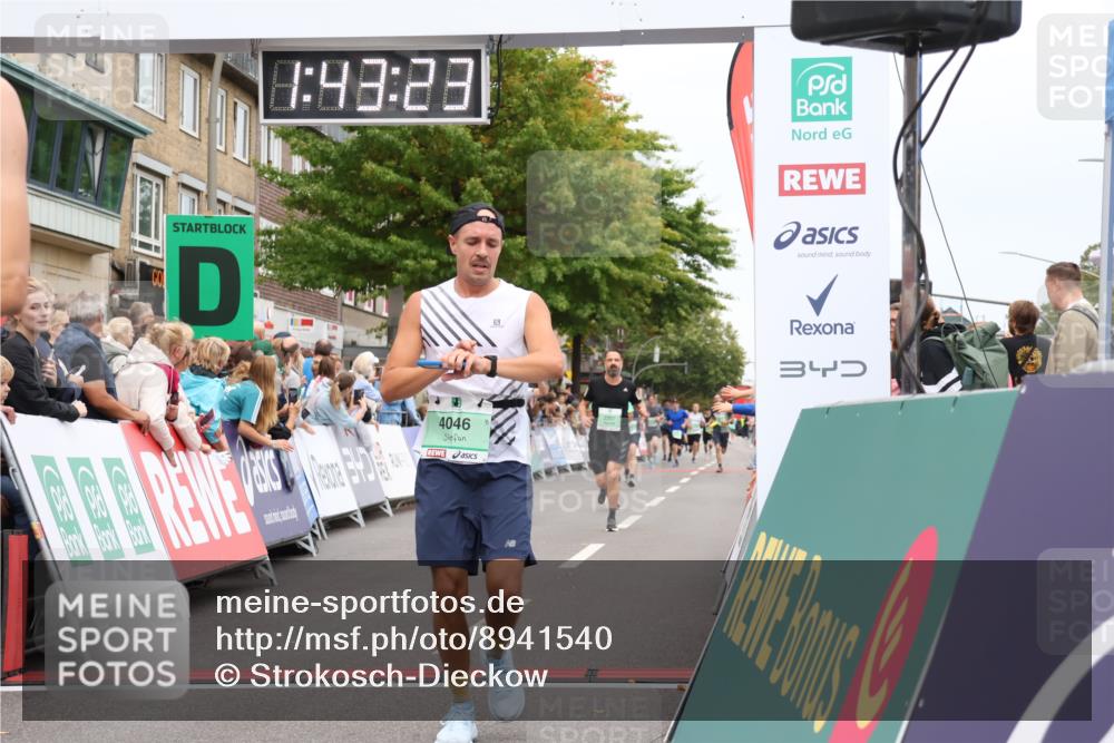 21.09.2025 - PSD Bank Halbmarathon Strokosch-Dieckow http://msf.ph/oto/8941540 21.09.2025 11:42:46 Ziel 1068, 1312, 2127, 2207, 2272, 4046 meine-sportfotos.de