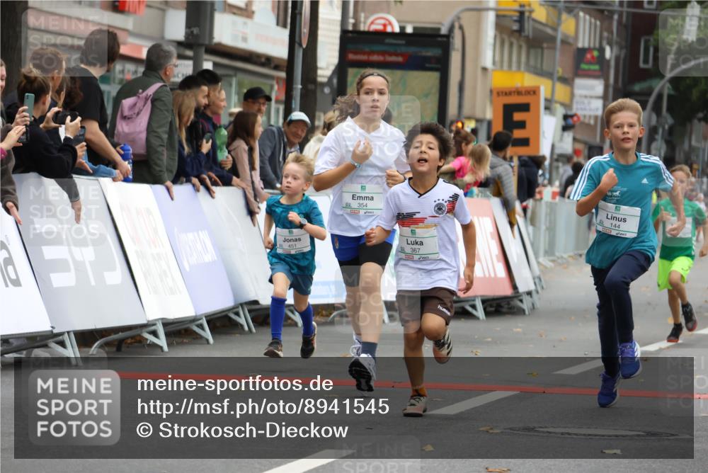 21.09.2025 - PSD Bank Halbmarathon Strokosch-Dieckow http://msf.ph/oto/8941545 21.09.2025 10:27:46 Ziel 144, 149, 203, 254, 262, 354, 362, 367, 392, 436, 451 meine-sportfotos.de
