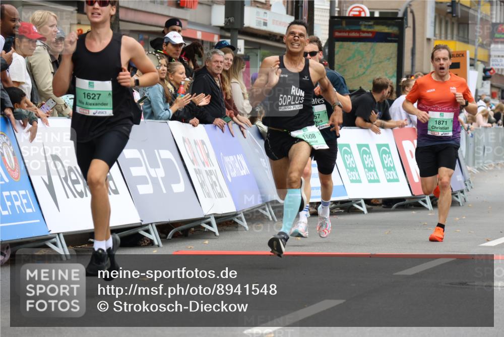 21.09.2025 - PSD Bank Halbmarathon Strokosch-Dieckow http://msf.ph/oto/8941548 21.09.2025 11:25:28 Ziel 1608, 1627, 1857, 1871 meine-sportfotos.de