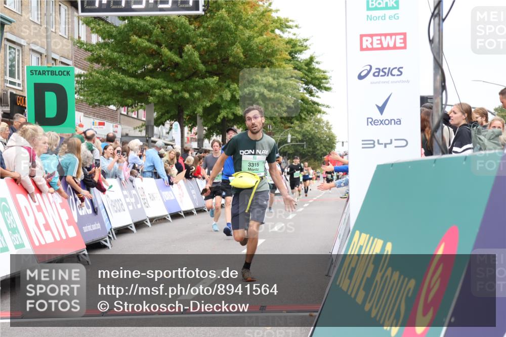 21.09.2025 - PSD Bank Halbmarathon Strokosch-Dieckow http://msf.ph/oto/8941564 21.09.2025 11:42:54 Ziel 1090, 2123, 2135, 2158, 2174, 2207, 3315, 4046 meine-sportfotos.de