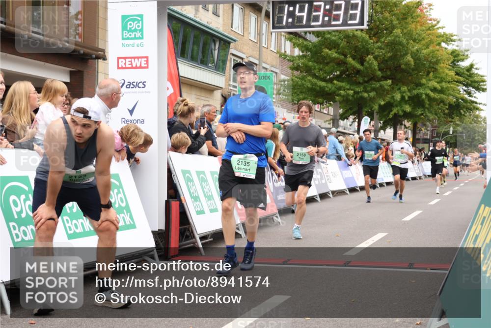 21.09.2025 - PSD Bank Halbmarathon Strokosch-Dieckow http://msf.ph/oto/8941574 21.09.2025 11:42:57 Ziel 1090, 1749, 1750, 2123, 2135, 2158, 2174, 2207, 3315 meine-sportfotos.de