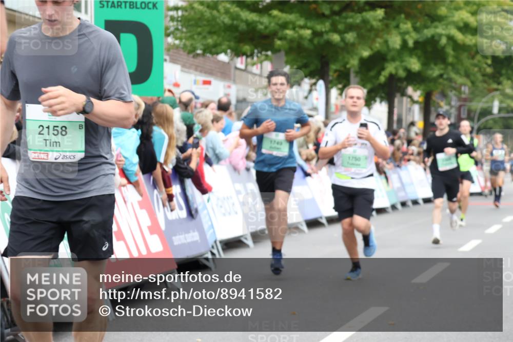 21.09.2025 - PSD Bank Halbmarathon Strokosch-Dieckow http://msf.ph/oto/8941582 21.09.2025 11:42:58 Ziel 1090, 1749, 1750, 2123, 2135, 2158, 2174, 2369, 3315 meine-sportfotos.de