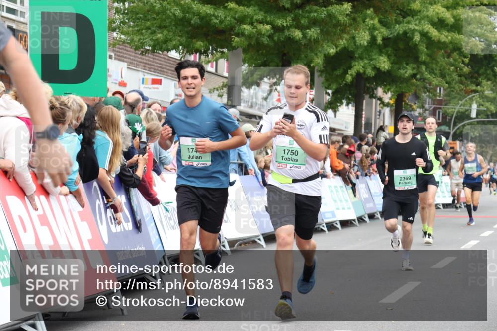 21.09.2025 - PSD Bank Halbmarathon Strokosch-Dieckow http://msf.ph/oto/8941583 21.09.2025 11:42:59 Ziel 1090, 1749, 1750, 2123, 2135, 2158, 2174, 2369, 3315 meine-sportfotos.de