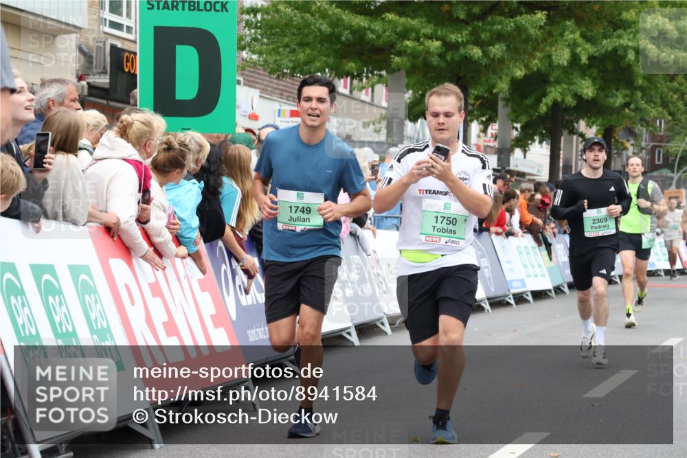 21.09.2025 - PSD Bank Halbmarathon Strokosch-Dieckow http://msf.ph/oto/8941584 21.09.2025 11:42:59 Ziel 1090, 1749, 1750, 2123, 2135, 2158, 2174, 2369, 3315 meine-sportfotos.de