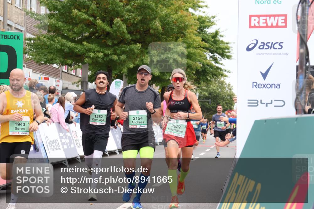 21.09.2025 - PSD Bank Halbmarathon Strokosch-Dieckow http://msf.ph/oto/8941665 21.09.2025 11:43:25 Ziel 1262, 1264, 1804, 1856, 1943, 2027, 2154, 3920 meine-sportfotos.de