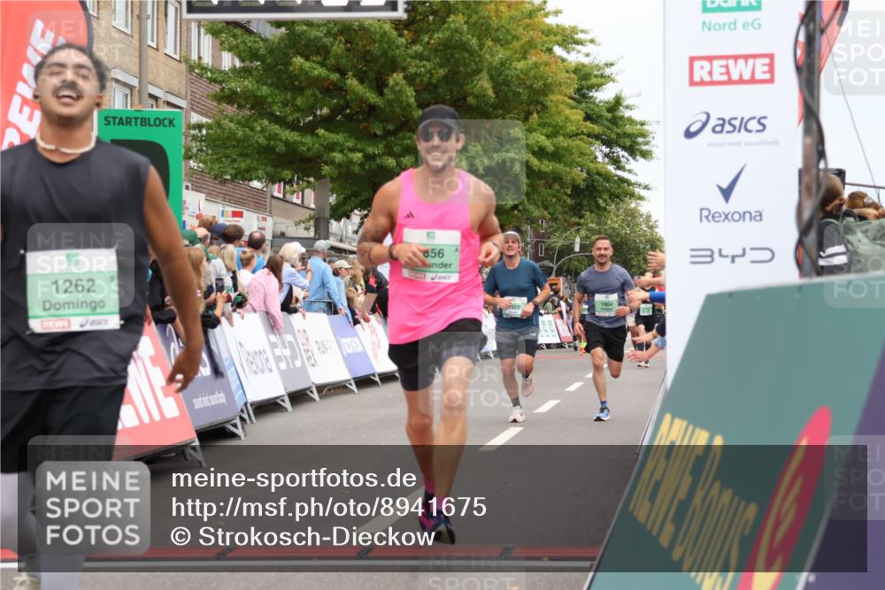 21.09.2025 - PSD Bank Halbmarathon Strokosch-Dieckow http://msf.ph/oto/8941675 21.09.2025 11:43:27 Ziel 1262, 1264, 1804, 1856, 1943, 2027, 2154, 3920 meine-sportfotos.de