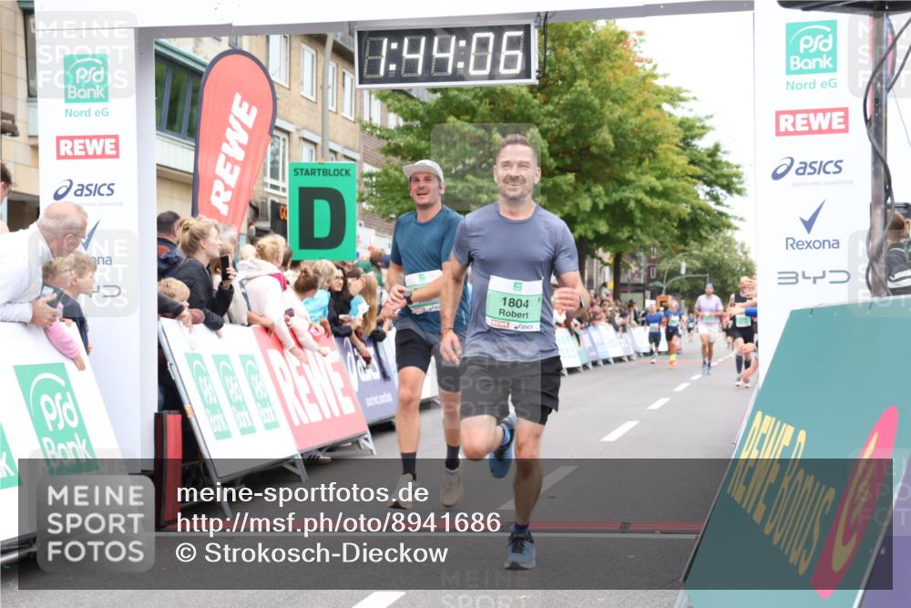 21.09.2025 - PSD Bank Halbmarathon Strokosch-Dieckow http://msf.ph/oto/8941686 21.09.2025 11:43:29 Ziel 1262, 1264, 1804, 1856, 1943, 2027, 2154, 3920 meine-sportfotos.de