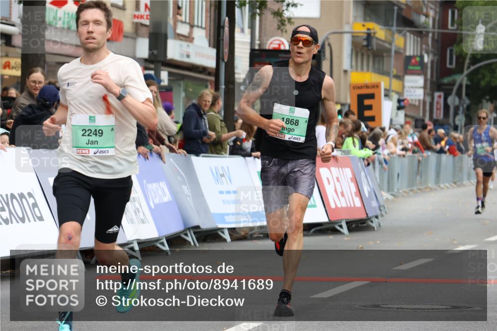 21.09.2025 - PSD Bank Halbmarathon Strokosch-Dieckow http://msf.ph/oto/8941689 21.09.2025 11:26:09 Ziel 1868, 2249 meine-sportfotos.de