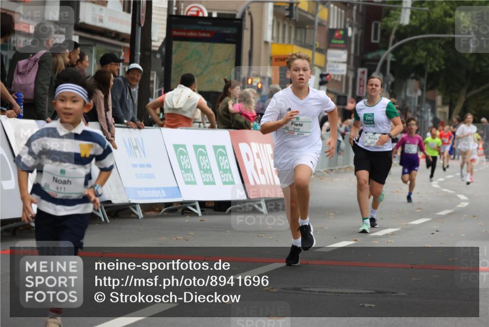 21.09.2025 - PSD Bank Halbmarathon Strokosch-Dieckow http://msf.ph/oto/8941696 21.09.2025 10:28:01 Ziel 220, 241, 253, 254, 288, 289, 356, 401, 411, 425, 442 meine-sportfotos.de