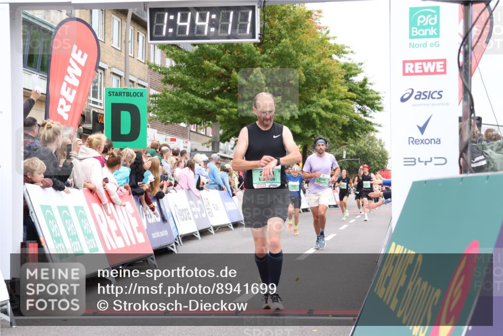 21.09.2025 - PSD Bank Halbmarathon Strokosch-Dieckow http://msf.ph/oto/8941699 21.09.2025 11:43:34 Ziel 1804, 1856, 2208, 2252, 2267, 3920 meine-sportfotos.de