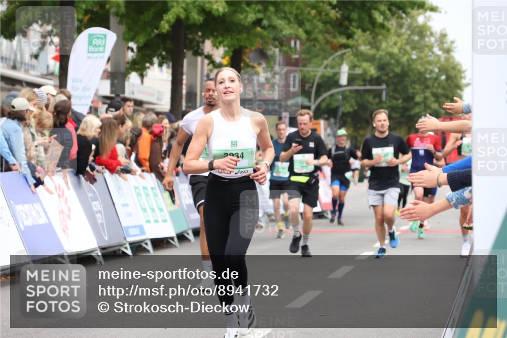 21.09.2025 - PSD Bank Halbmarathon Strokosch-Dieckow http://msf.ph/oto/8941732 21.09.2025 11:43:45 Ziel 1073, 1592, 1593, 1736, 2267, 3188, 3934 meine-sportfotos.de